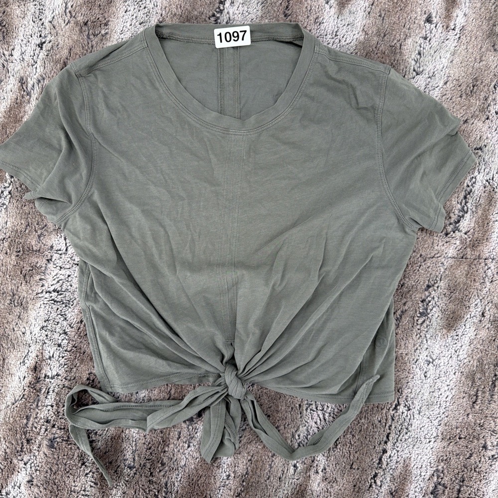 Lululemon Time To Restore Tee Shirt Cropped Tie Wrap Cotton Green SZ 6